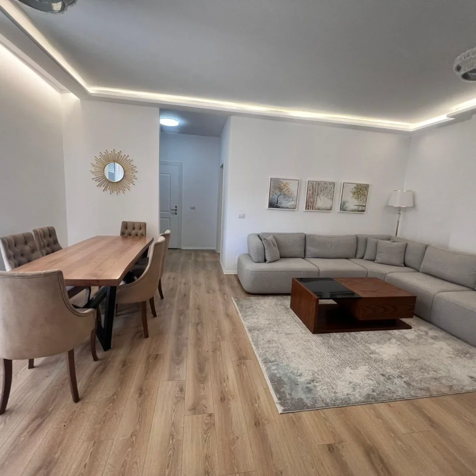 Tirane, shitet apartament 2+1 Kati 1, 106 m² 240.000 € (Rruga Egnatia, Don Bosko)