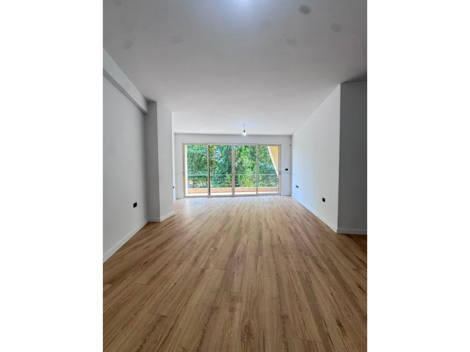 Tirane, shitet apartament 2+1 Kati 1, 109 m² 209.300 € (Don Bosko)