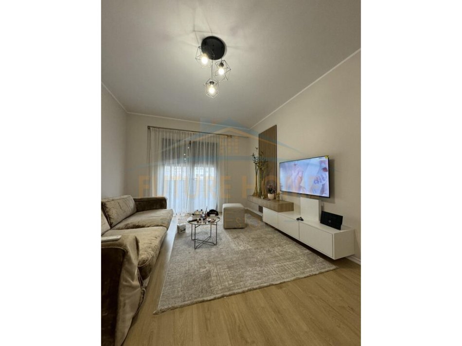 Tirane, shitet apartament 2+1 Kati 1, 117 m² 205.000 € (UNAZA RE)   UNA38239
