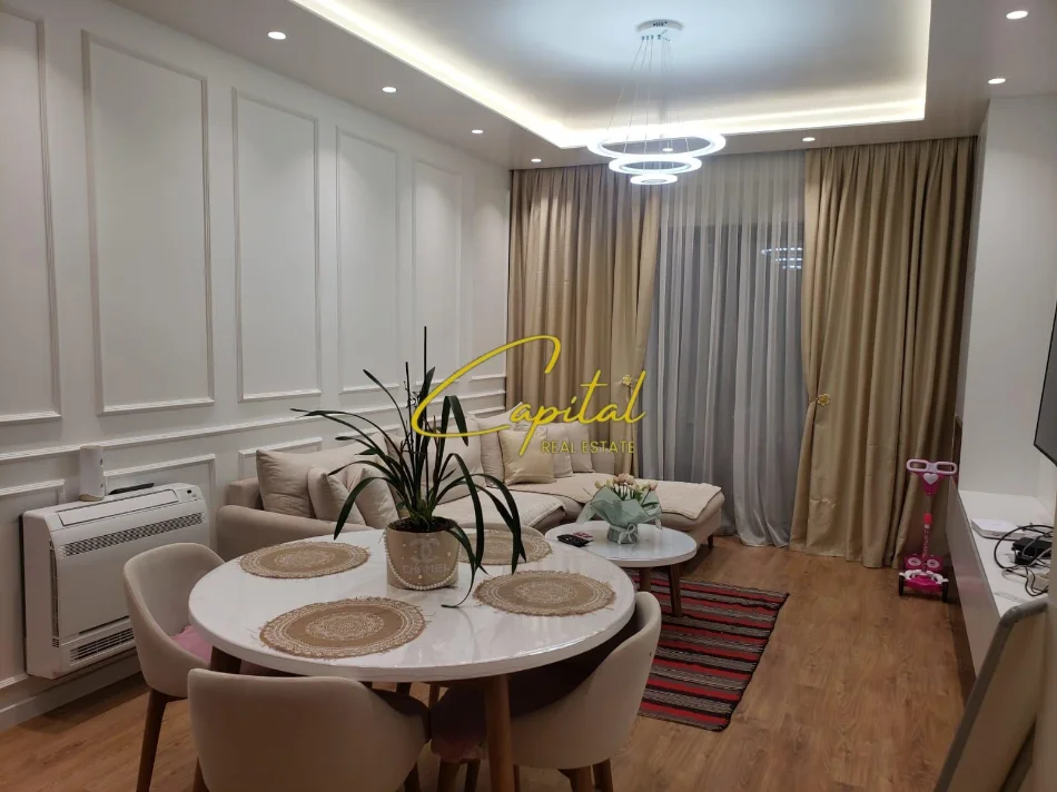 Tirane, shitet apartament 2+1 Kati 1, 118 m² 260.000 € (ASTIR)