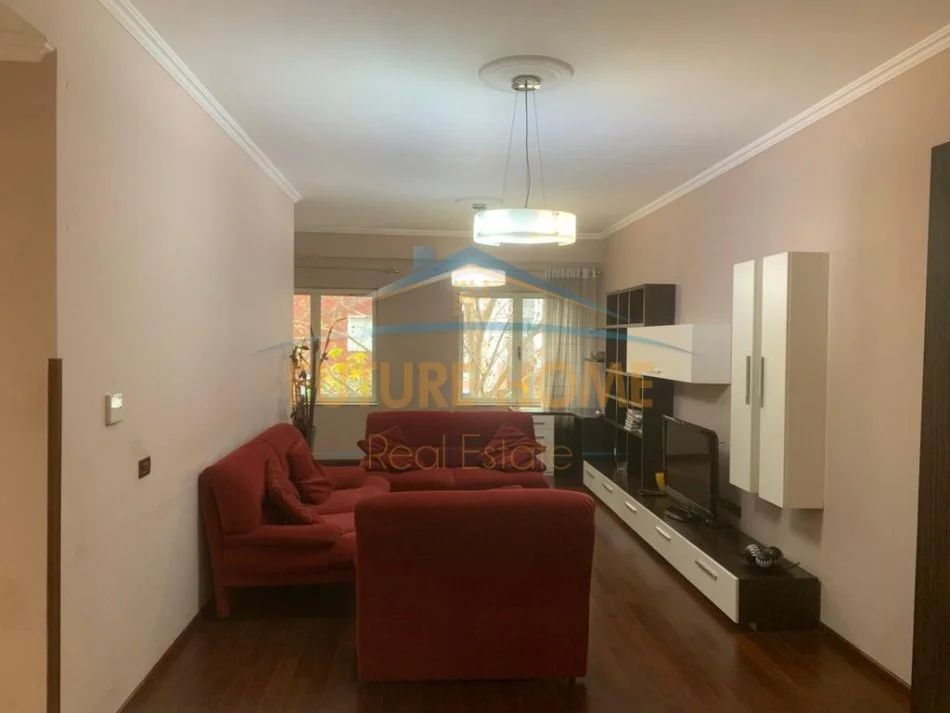 Tirane, shitet apartament 2+1 Kati 1, 124 m² 372.000 € (Rruga e Kosovareve)