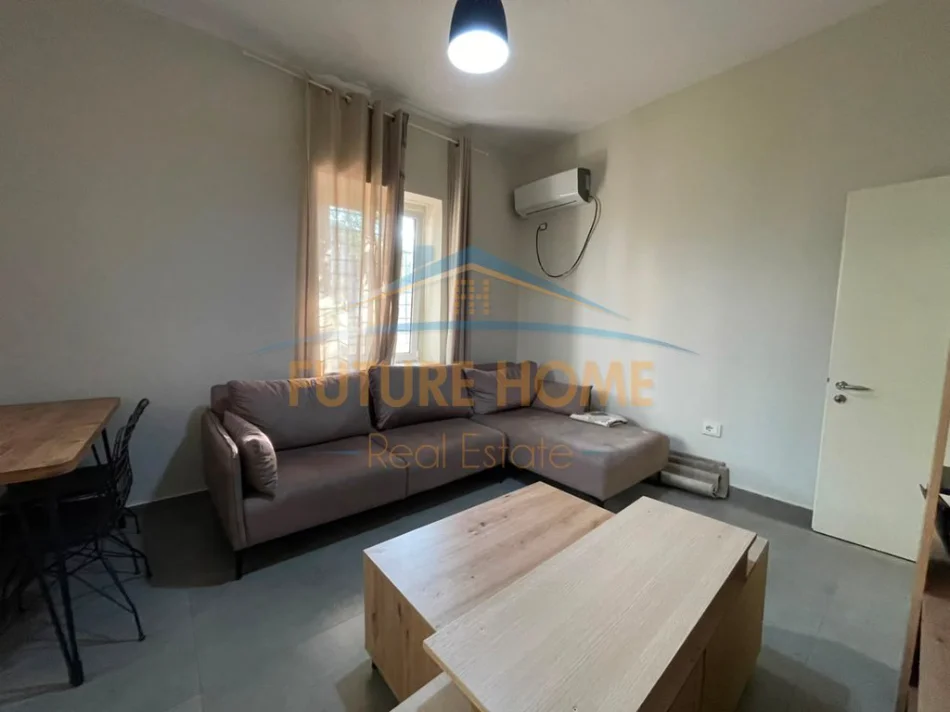 Tirane, shitet apartament 2+1, Kati 1, 62 m² 135.000 € (Shkolla e Bashkuar)