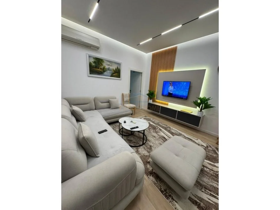 Tirane, shitet apartament 2+1 Kati 1, 66 m² 125.000 € (FRESKU)