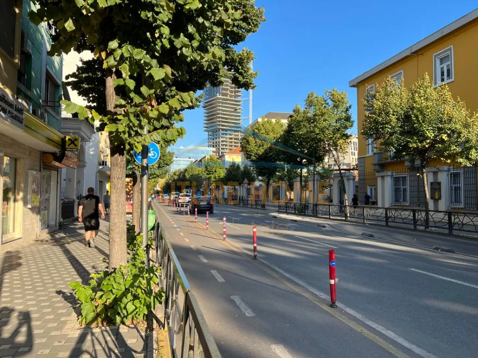Tirane, shitet apartament 2+1 Kati 1, 69 m² 200.000 € (Rruga e Durrësit)