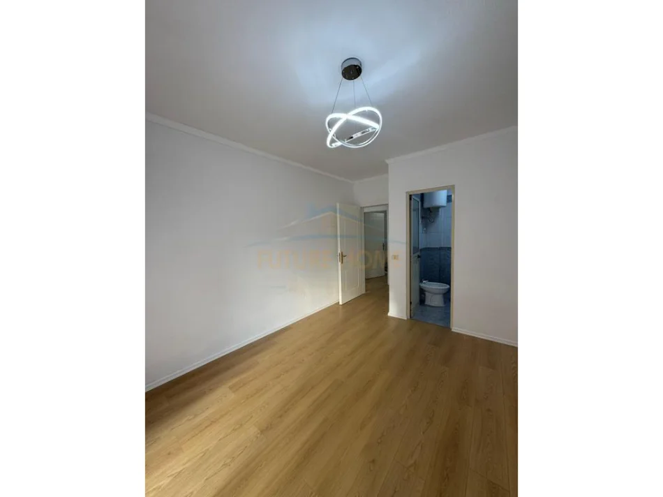Tirane, shitet apartament 2+1 Kati 1, 78 m² 130.000 € (Fresk)