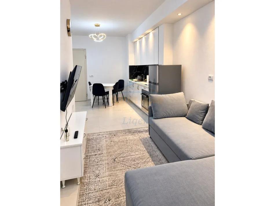 Tirane, shitet apartament 2+1 Kati 1, 81 m² 170.000 € (KOPESHTI BOTANIK)