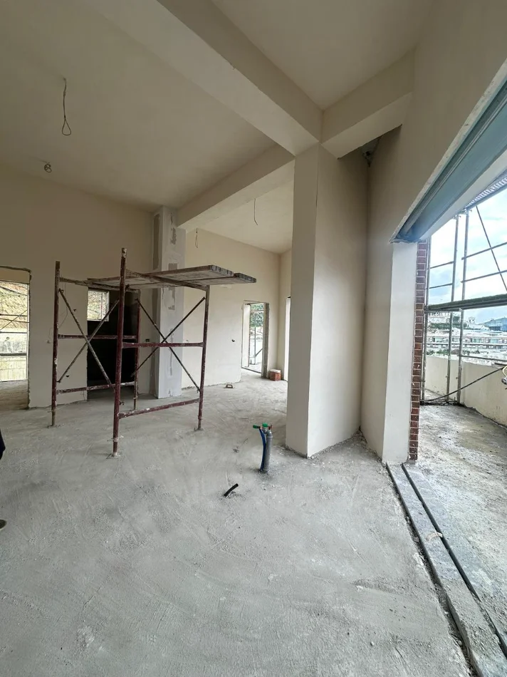 Tirane, shitet apartament 2+1 Kati 1, 82 m² 190.000 € (kodra e diellit)