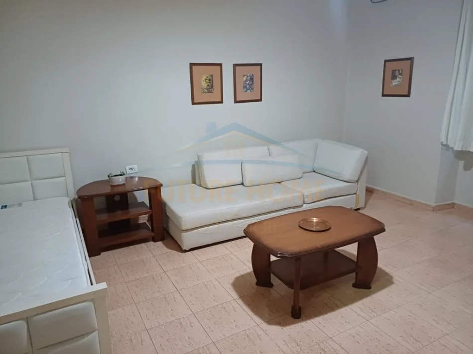Tirane, shitet apartament 2+1, Kati 1, 83 m² 240.000 € (Sheshi Willson)