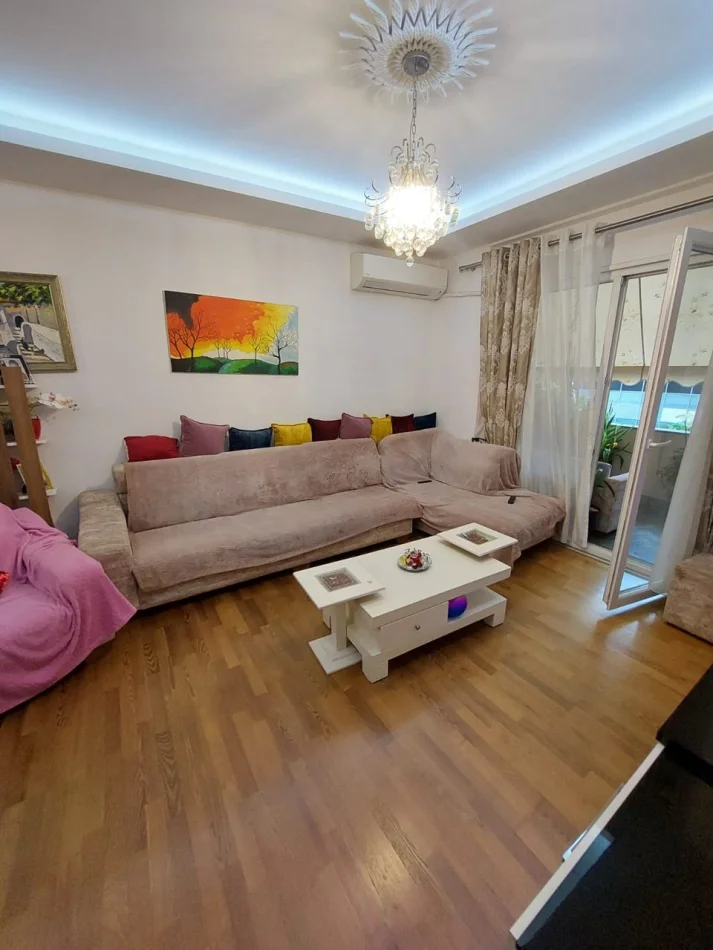 Tirane, shitet apartament 2+1 Kati 2, 106 m² 230.000 € (Rruga 5 Maji)