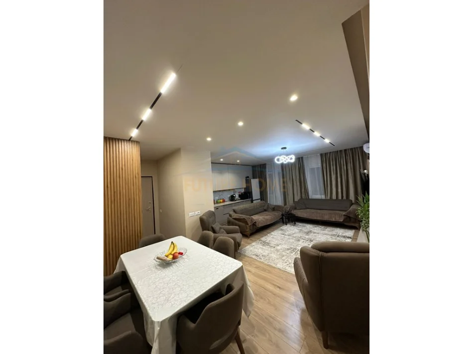 Tirane, shitet apartament 2+1 Kati 2, 113 m² 199.000 € (Fresku)