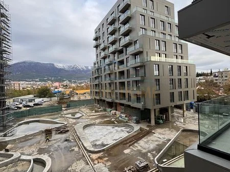 Tirane, shitet apartament 2+1 Kati 2, 114 m² 205000 € (ALI DEM,MINISTRIA E JASHTME)