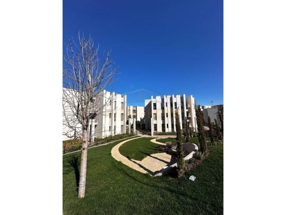 Tirane, shitet apartament 2+1 Kati 2, 126 m² 377.000 € (Liqeni i Thate)