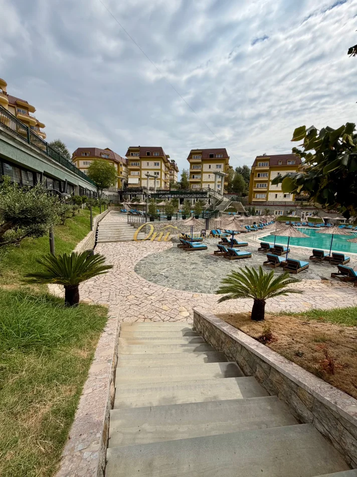 Tirane, shitet apartament 2+1 Kati 2, 130 m² 247.300 € (PRANE LIEQENIT TE FARKES)