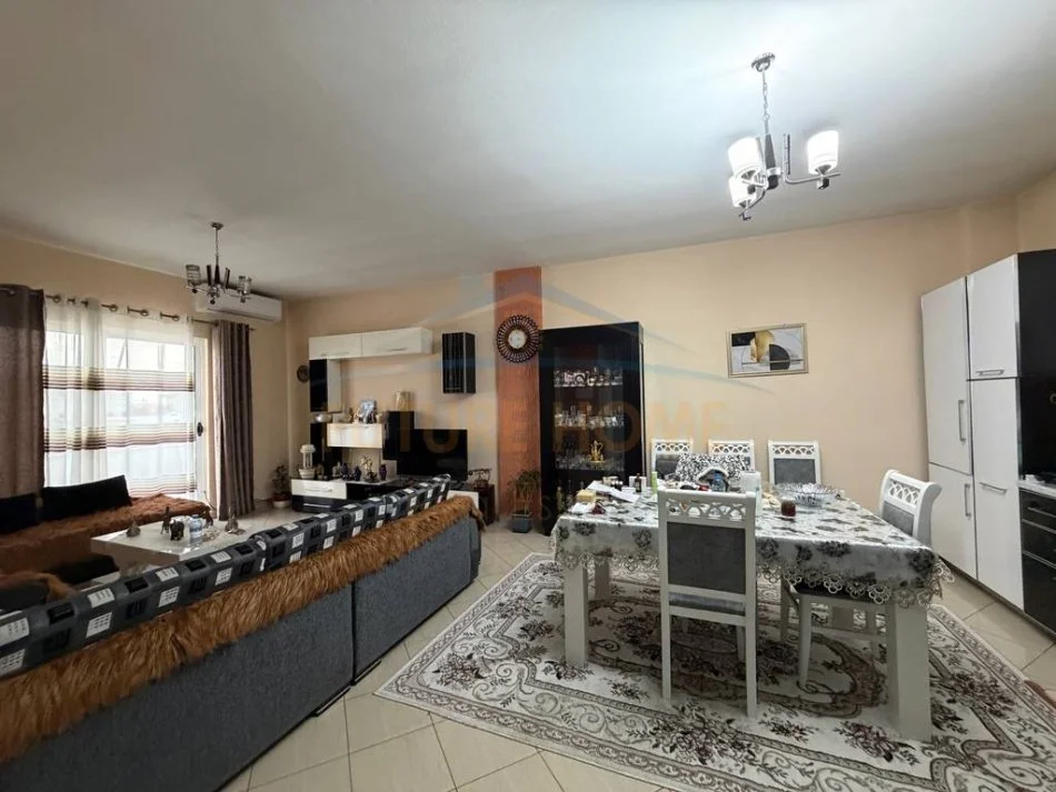 Tirane, shitet apartament 2+1 Kati 2, 86 m² 150.000 € (Kodra e Priftit, Tiranë)