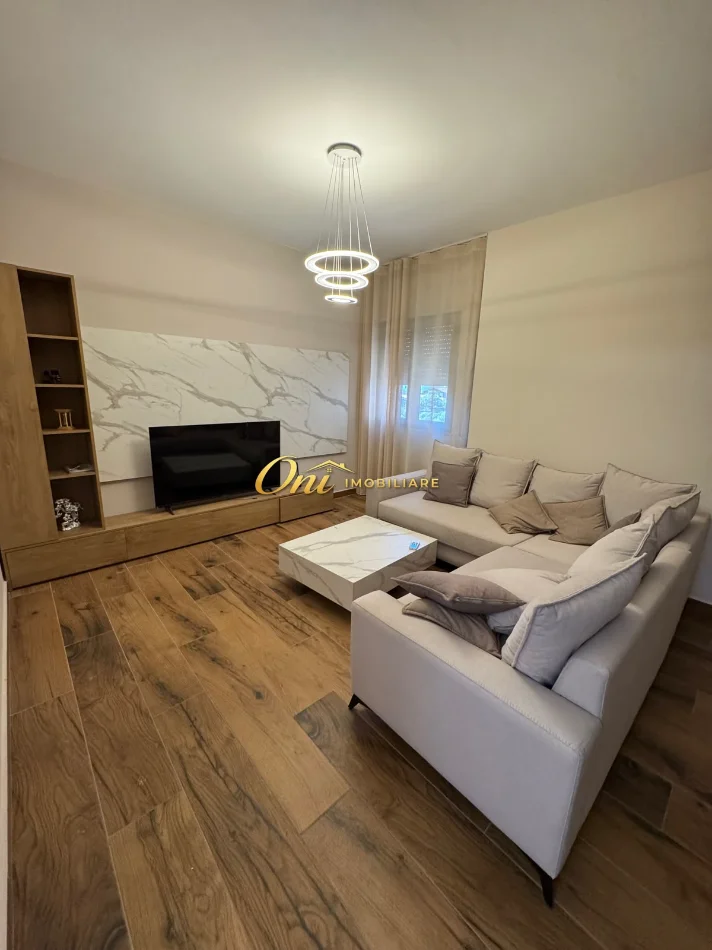 Tirane, shitet apartament 2+1 Kati 3, 109 m² 210.000 € (OASIS RESIDENCE)