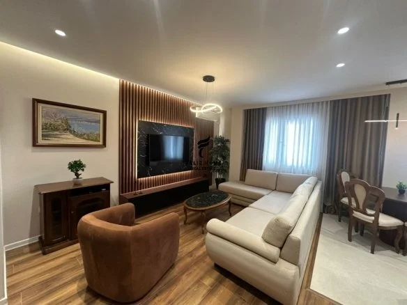 Tirane, shitet apartament 2+1 Kati 3, 110 m² 250.000 € (RRUGA MINE PEZA)