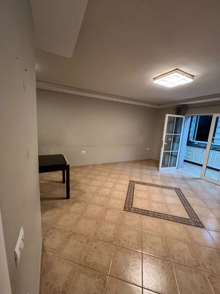 Tirane, shitet apartament 2+1 Kati 3, 115 m² 239.000 € (Vasil Shanto)