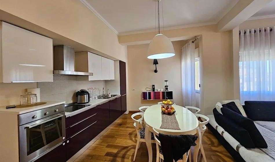 Tirane, shitet apartament 2+1 Kati 3, 115 m² 250.000 €