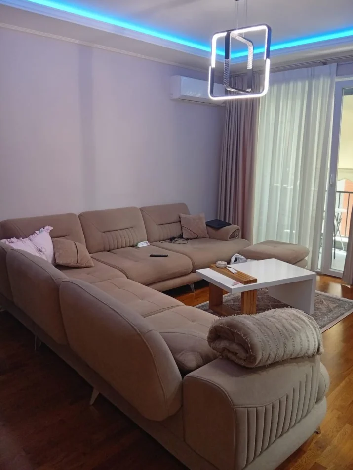 Tirane, shitet apartament 2+1 Kati 3, 190.000 € (Rruga Dervish Luzha)
