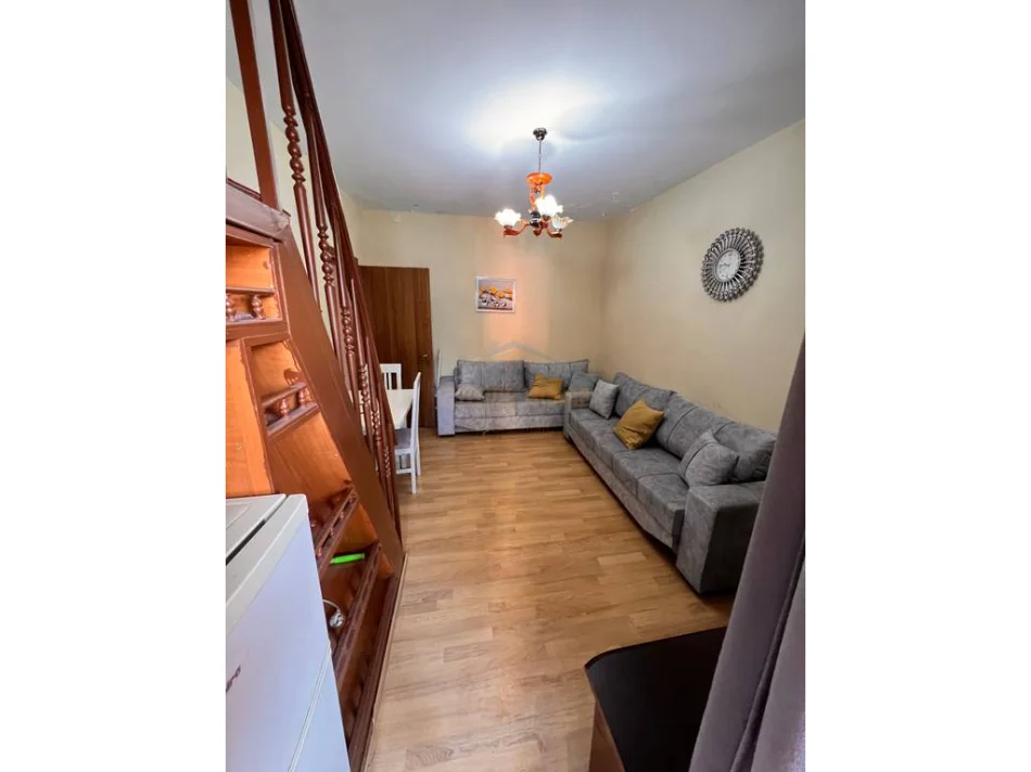 Tirane, shitet apartament 2+1 Kati 3, 70 m² 155.000 € (RRUGA E ELBASANIT)