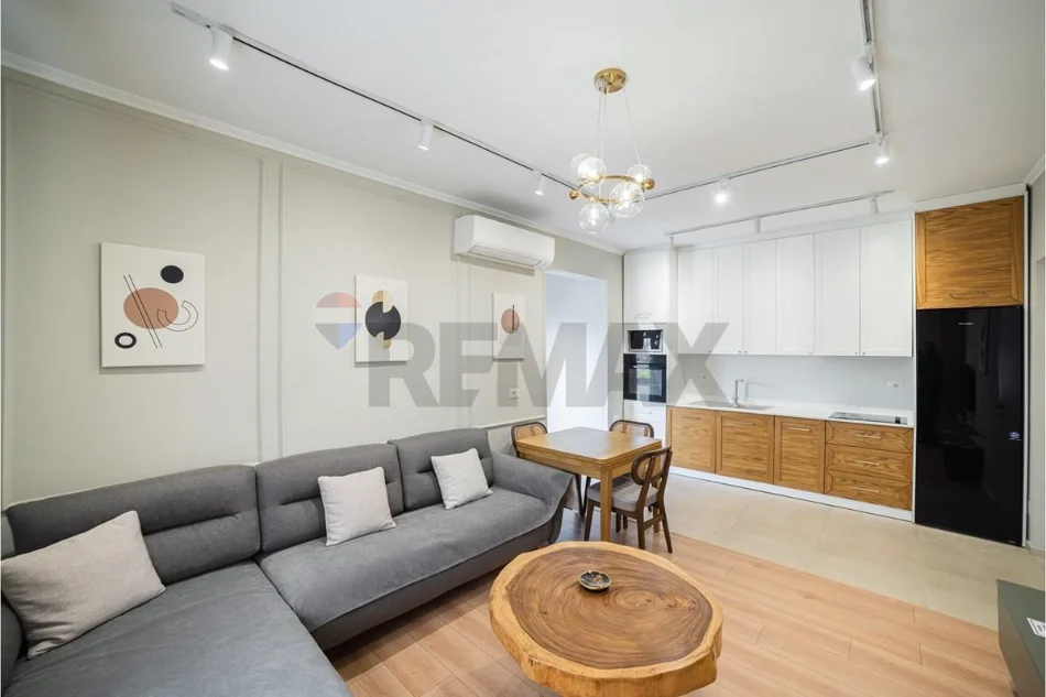 Tirane, shitet apartament 2+1 Kati 3, 70 m² pazari i ri  (Tirane)