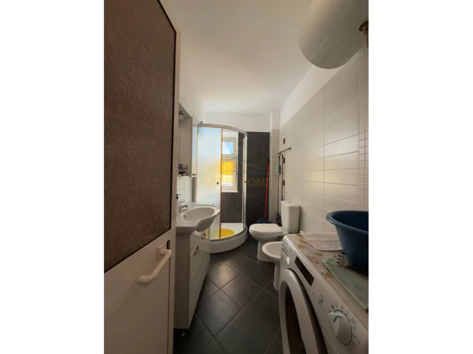 Tirane, shitet apartament 2+1 Kati 3, 72 m² 153.000 € (Ali Demi)