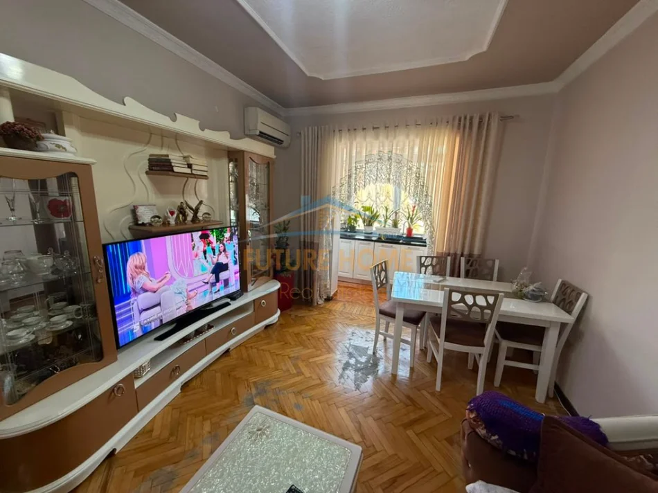 Tirane, shitet apartament 2+1 Kati 3, 72 m² 210.000 € (MYSLYM SHYRI)