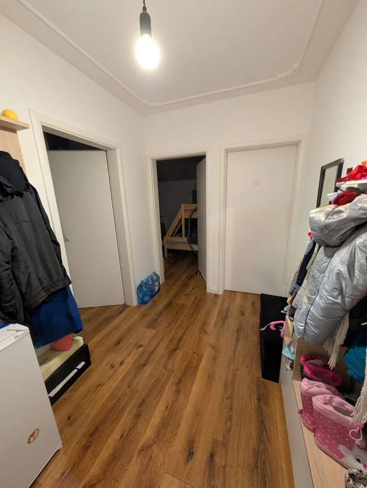 Tirane, shitet apartament 2+1 Kati 3, 75 m² 165.000 € (Rruga e Kavajes)