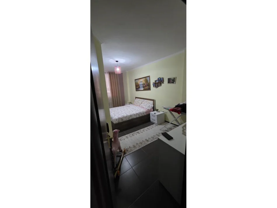 Tirane, shitet apartament 2+1 Kati 3, 85 m² 129.000 €