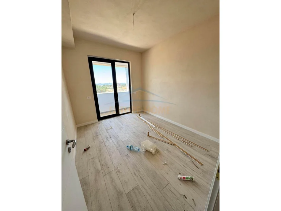 Tirane, shitet apartament 2+1 Kati 3, 95 m² 150.000 € (UNAZA RE,ASTIR,URBAN GATE)