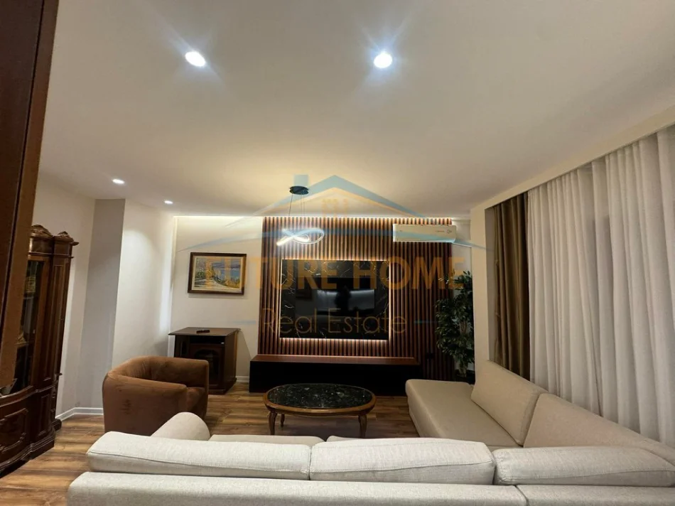 Tirane, shitet apartament 2+1 Kati 4, 102 m² 250.000 € (Rruga Mine Peza)