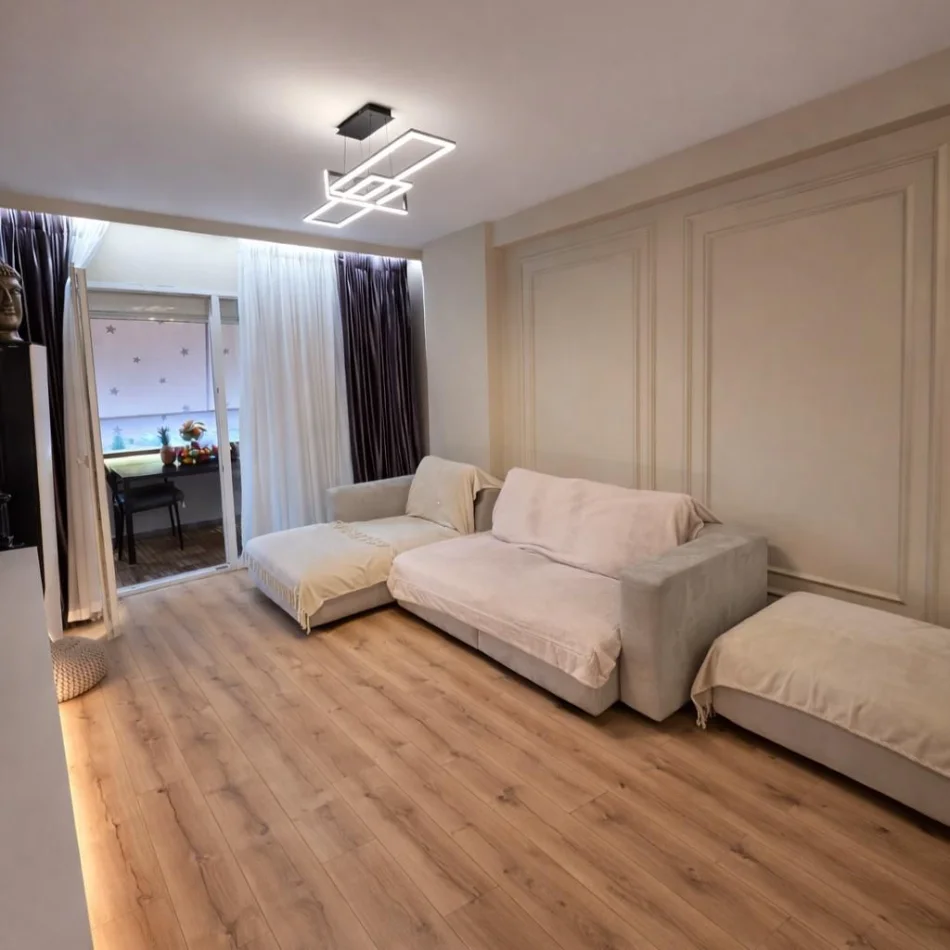 Tirane, shitet apartament 2+1 Kati 4, 112 m² 370.000 € (KOMUNA E PARISIT)