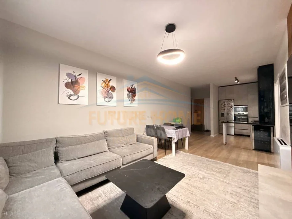 Tirane, shitet apartament 2+1 Kati 4, 113 m² 230.000 € (YZBERISHT)