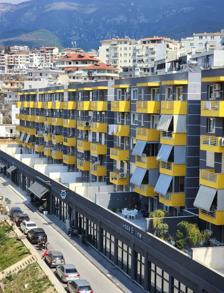Tirane, shitet apartament 2+1 Kati 4, 125 m² 148.000 € (SHKOZE)