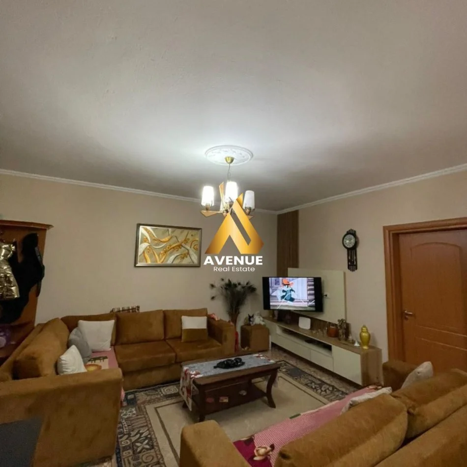 Tirane, shitet apartament 2+1 Kati 4, 150.000 m²