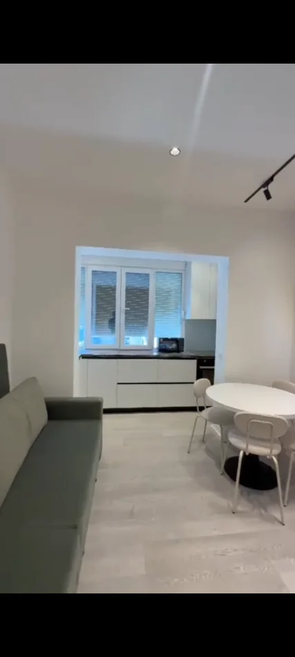 Tirane, shitet apartament 2+1 Kati 4, 65 m² 210.000 € (Blloku)