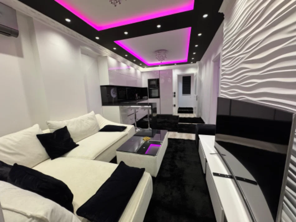 Tirane, shitet apartament 2+1 Kati 4, 83 m² 165.000 € (Fresk prane Bar Deus)