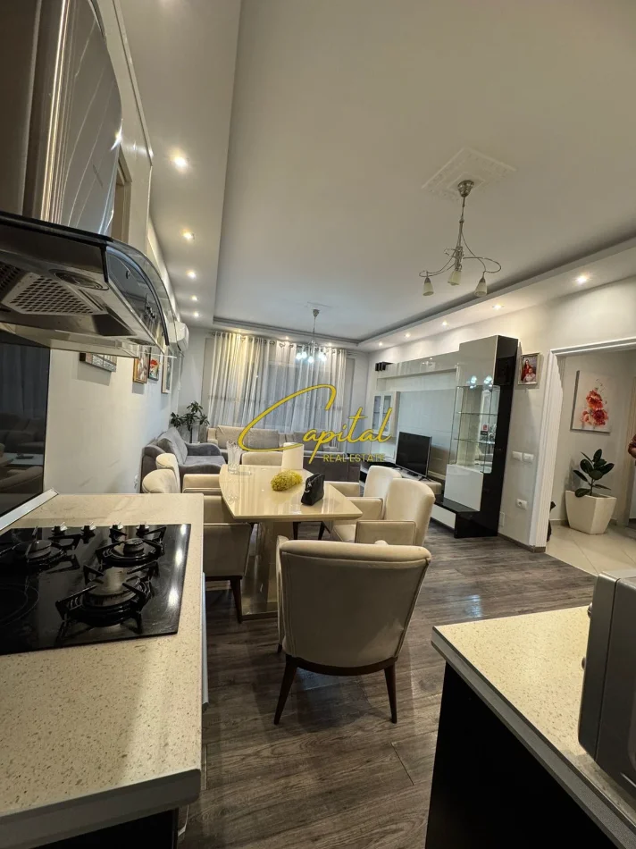 Tirane, shitet apartament 2+1 Kati 4, 92 m² 205.000 € (LIQENI I THATE)