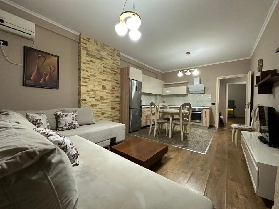 Tirane, shitet apartament 2+1 Kati 4, 94 m² 143.000 € (ASTIR)