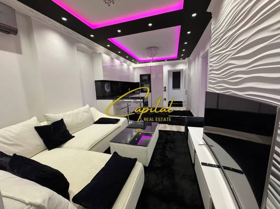 Tirane, shitet apartament 2+1 Kati 4, 95 m² 165.000 € (FRESKU)