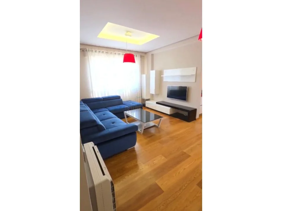 Tirane, shitet apartament 2+1 Kati 4, 96 m² 260.000 € (Liqeni i Thate)