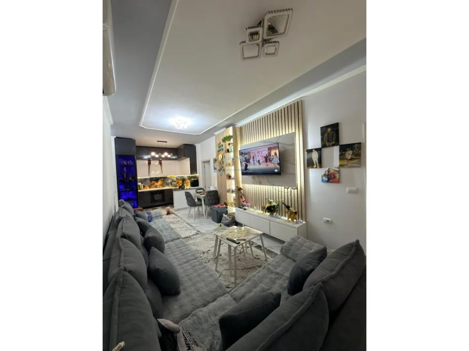 Tirane, shitet apartament 2+1 Kati 5, 100 m² 115.000 € (Kamez)