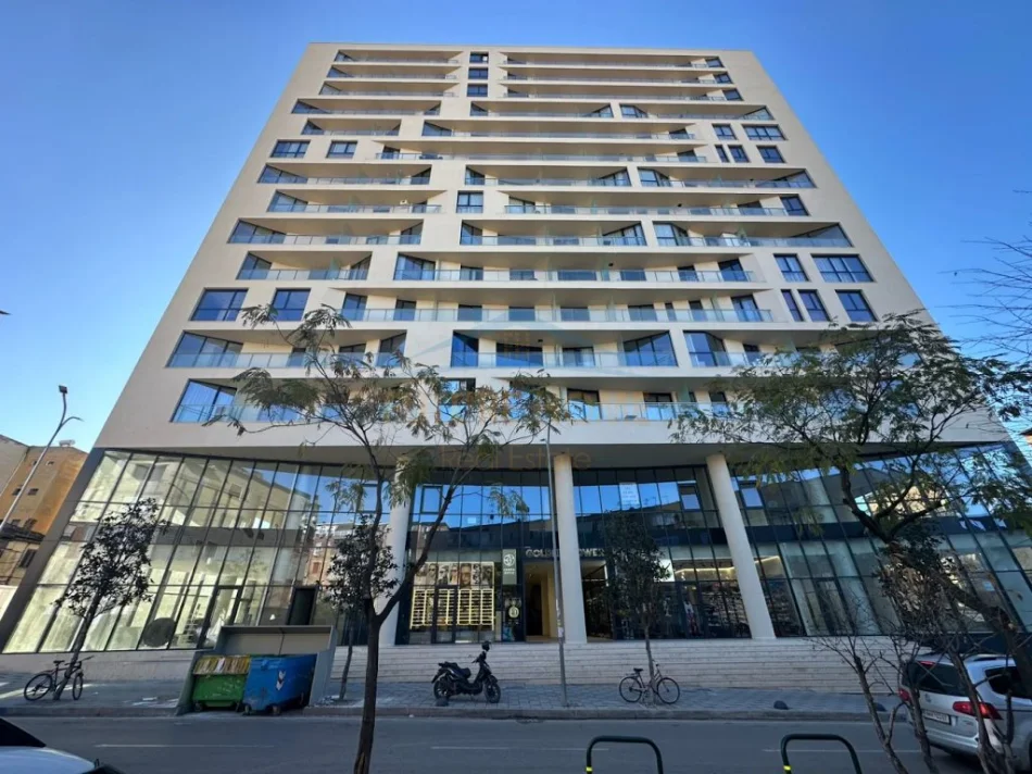 Tirane, shitet apartament 2+1 Kati 5, 117 m² 320.000 € (Mine Peza)