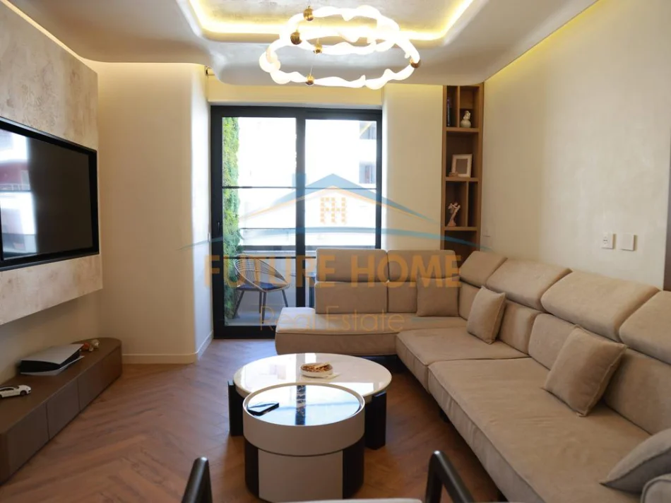 Tirane, shitet apartament 2+1 Kati 5, 120 m² 359.000 € (Unaza e Re)