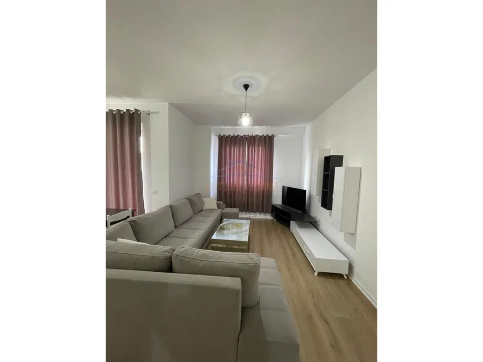 Tirane, shitet apartament 2+1 Kati 5, 125 m² 185.000 € (Yzberisht)