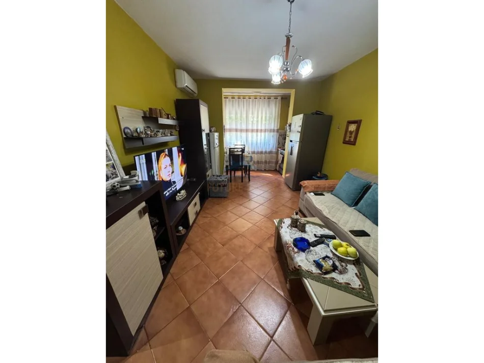 Tirane, shitet apartament 2+1 Kati 5, 56 m² 115.000 €