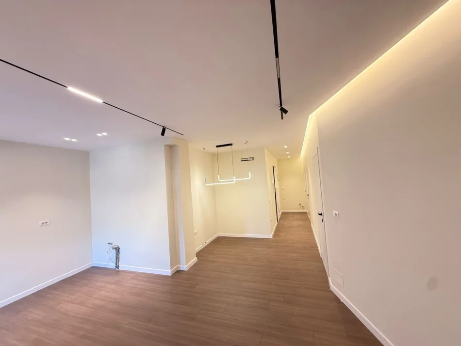 Tirane, shitet apartament 2+1 Kati 5, 80 m² 220.000 € (Shkozë)