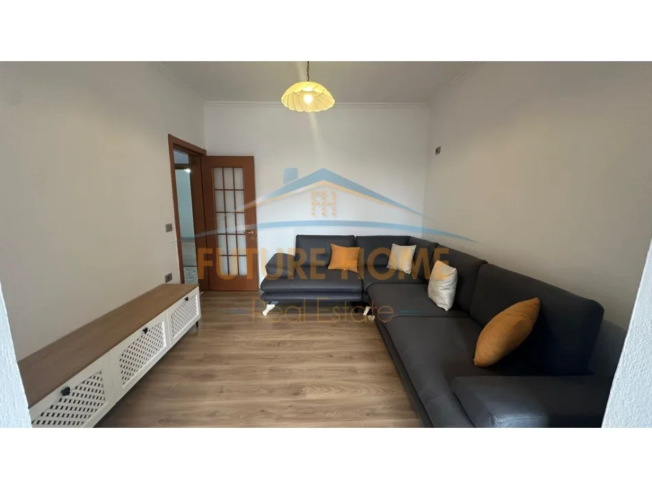 Tirane, shitet apartament 2+1 Kati 5, 85 m² 220.000 € (Sheshi willson)