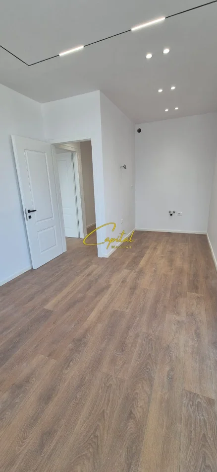 Tirane, shitet apartament 2+1 Kati 5, 86 m² 198.000 € (STC I FUNDIT I TIRANES SE RE)