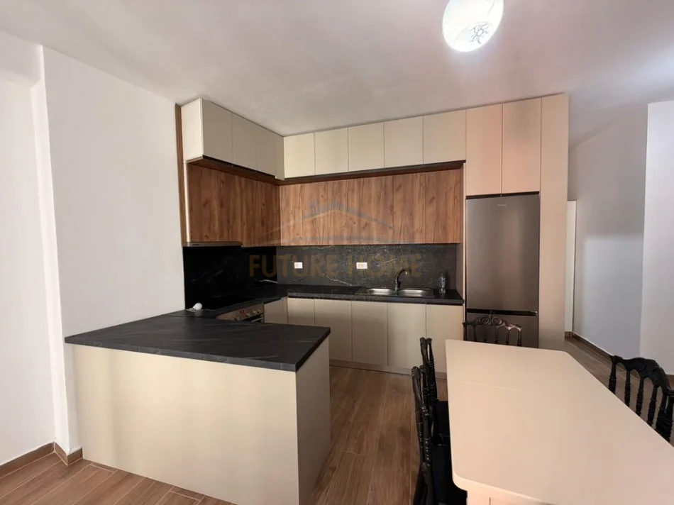 Tirane, shitet apartament 2+1 Kati 5, 89 m² 147.000 € (UNAZA E RE)